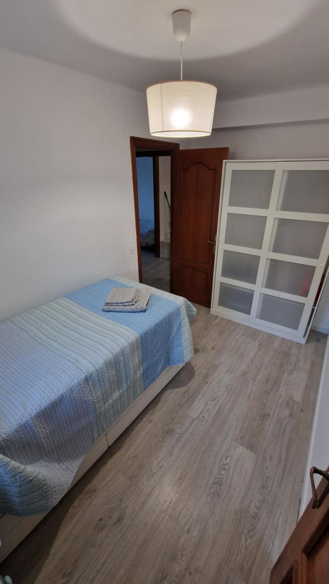 Apartment Amplio Piso Cerca De La Playa Del Palo *