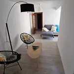 Amplio Piso Cerca De La Playa Del Palo